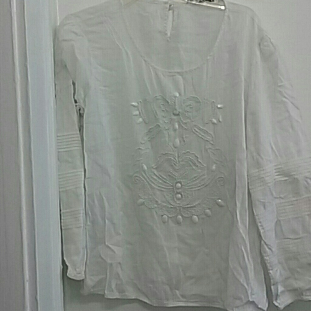 Nine West vintage American size medium white beads